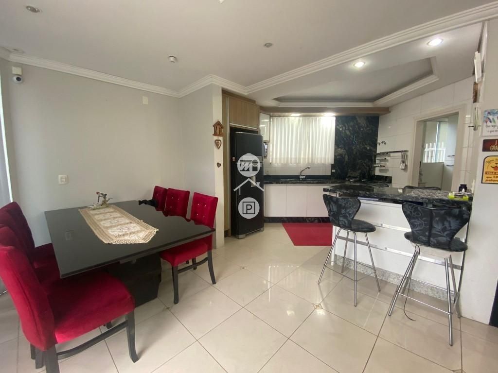 Casa em Pedra Branca, Palhoça. 3 quartos, 294m². Imagem 8 de 25